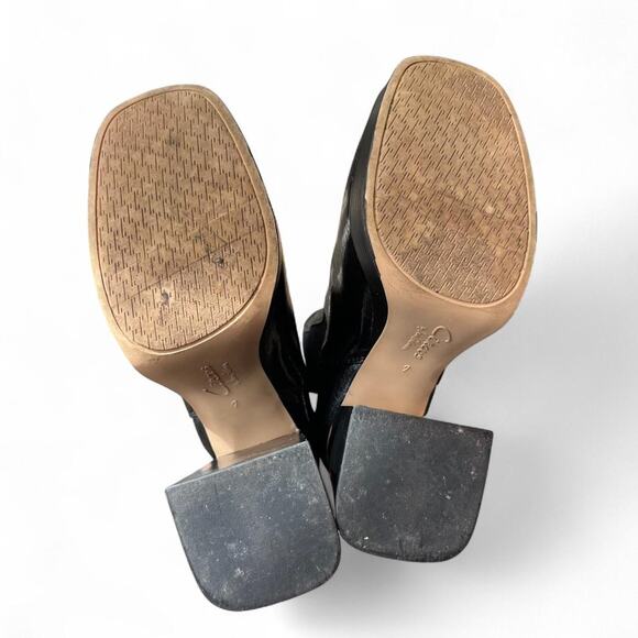 Black bratz style chunky heel ankle boot - Picture 5 of 8